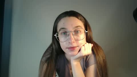 Gigi online show from 11, 12, 2024