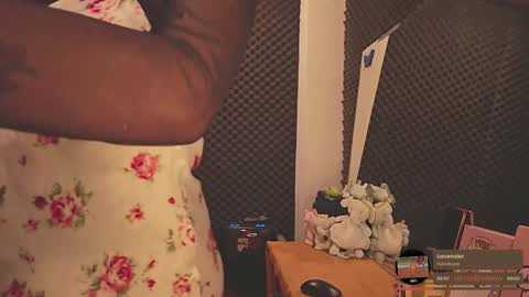 Snapshot of gigifontaine_ chatting on 7, 10, 2025 Gigi independet model P online show from 7, 10, 2025