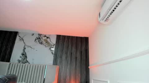 Gigi Doll online show from 25, 2, 2026