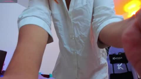 Snapshot of gigimooon chatting on 9, 2, 2026 gigimooon online show from 9, 2, 2026