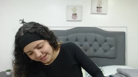 Snapshot of giia_moroe chatting on 20, 10, 2025 Giia online show from 20, 10, 2025