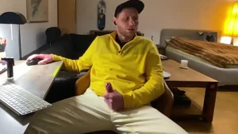 Snapshot of gilbertlachsmann chatting on 19, 1, 2025 Sebastian online show from 19, 1, 2025