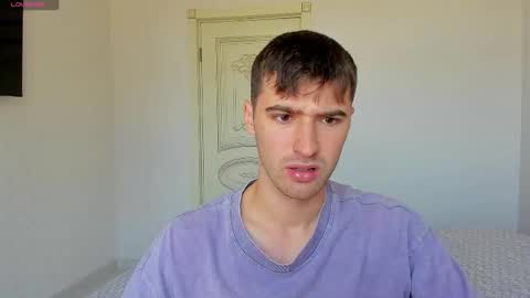 Snapshot of gilbertogonzales chatting on 12, 9, 2025 gilbertogonzales online show from 12, 9, 2025