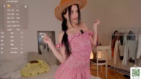 Mia online show from 15, 12, 2025