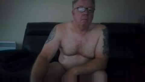 Snapshot of gimmmieoooo chatting on 2, 5, 2026 gimmmieoooo online show from 2, 5, 2026