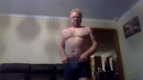 Snapshot of gimmmieoooo chatting on 12, 5, 2026 gimmmieoooo online show from 12, 5, 2026