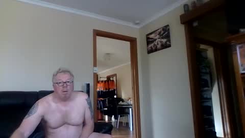 Snapshot of gimmmieoooo chatting on 15, 5, 2026 gimmmieoooo online show from 15, 5, 2026