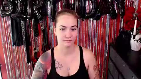gina_hotlick online show from 16, 7, 2026