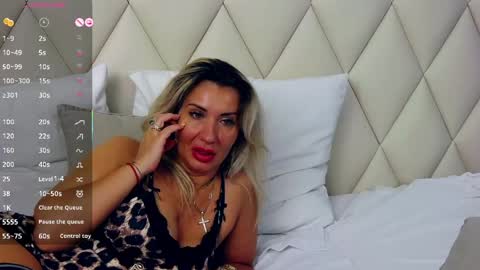 Snapshot of ginabear chatting on 27, 5, 2026 Gina online show from 27, 5, 2026