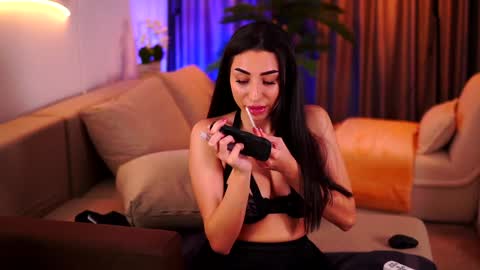 Snapshot of ginavalentinna chatting on 30, 1, 2025 Gina online show from 30, 1, 2025