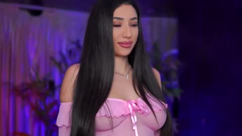 Snapshot of ginavalentinna chatting on 1, 10, 2025 Gina online show from 1, 10, 2025