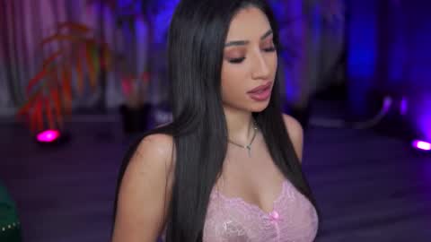 Snapshot of ginavalentinna chatting on 4, 10, 2025 Gina online show from 4, 10, 2025