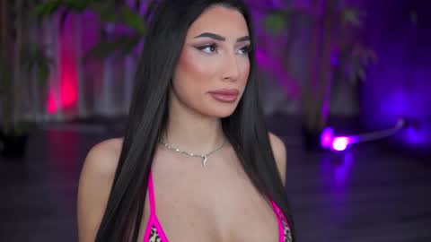 Snapshot of ginavalentinna chatting on 30, 10, 2025 Gina online show from 30, 10, 2025