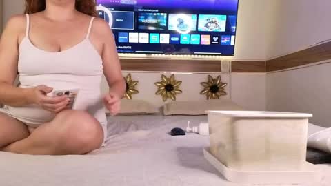 Snapshot of ginebra_nova chatting on 10, 5, 2026 Ginebra Nova online show from 10, 5, 2026