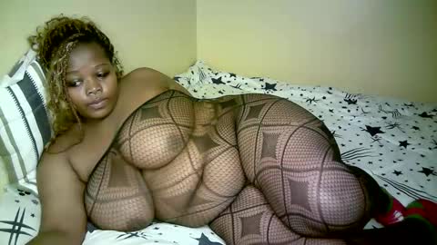 Snapshot of ginger_babes1 chatting on 28, 4, 2026 ginger_babes1 online show from 28, 4, 2026