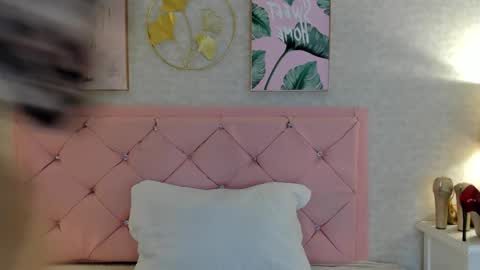 Snapshot of ginger_violetta chatting on 14, 1, 2025 Ginger online show from 14, 1, 2025