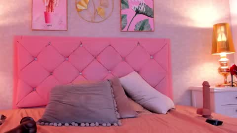 Snapshot of ginger_violetta chatting on 9, 2, 2025 Ginger online show from 9, 2, 2025