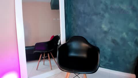 Snapshot of gingermoon_ chatting on 6, 11, 2025 Ginger online show from 6, 11, 2025