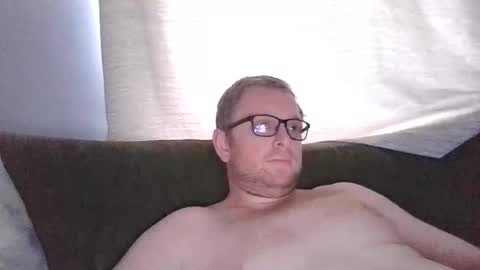 Snapshot of ginwood chatting on 18, 5, 2026 ginwood online show from 18, 5, 2026