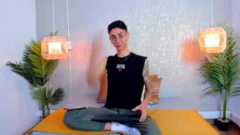 Snapshot of gio_carangi chatting on 4, 2, 2026 Gio Carangi online show from 4, 2, 2026