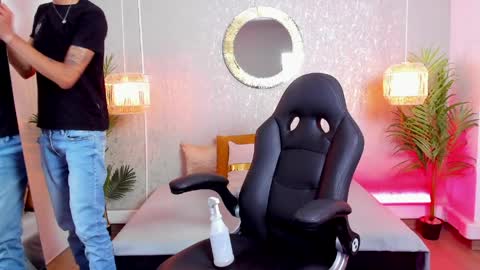 Gio Carangi online show from 15, 4, 2026