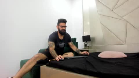 gio_lorenz online show from 11, 9, 2025