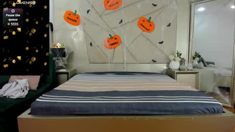 gio_lorenz online show from 24, 10, 2025