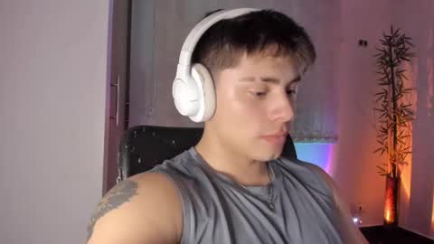 Snapshot of gio_russo chatting on 3, 6, 2026 GioRusso online show from 3, 6, 2026