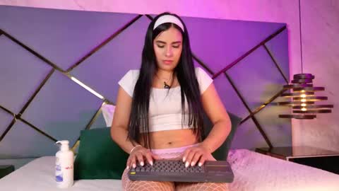 Snapshot of giorgia_13 chatting on 11, 9, 2025 giorgia online show from 11, 9, 2025