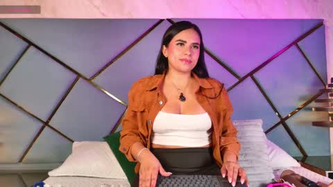 Snapshot of giorgia_13 chatting on 1, 10, 2025 giorgia online show from 1, 10, 2025