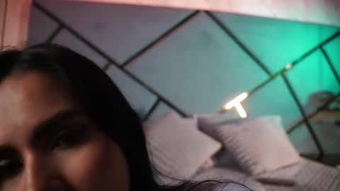 Snapshot of giorgia_13 chatting on 3, 12, 2025 giorgia online show from 3, 12, 2025