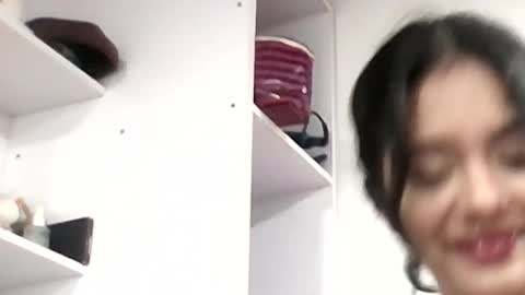 giovanna_oliveria online show from 6, 1, 2026