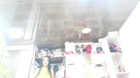 giovanna_oliveria online show from 23, 3, 2026