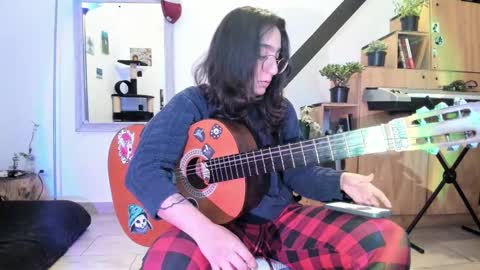 girasol1921 online show from 4, 12, 2024