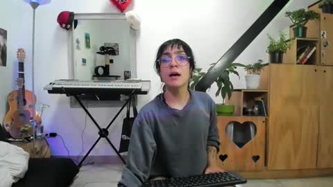 girasol1921 online show from 9, 12, 2024