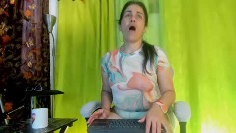 Girasol Walton online show from 6, 7, 2026