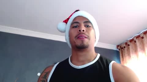 Snapshot of girge23 chatting on 20, 12, 2024 piggy boy online show from 20, 12, 2024