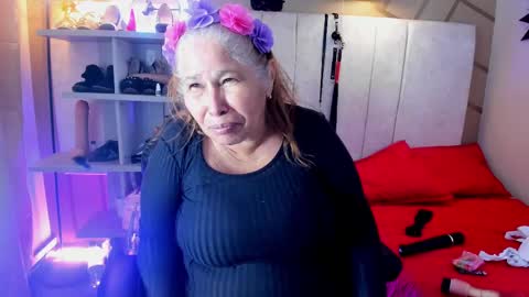 Girl Amada online show from 9, 2, 2025