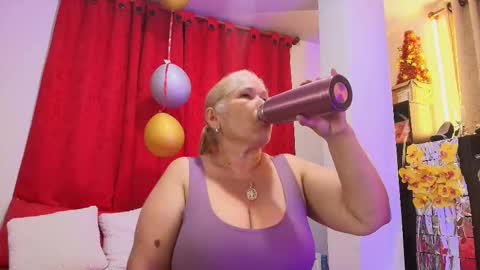 Girl Amada online show from 16, 2, 2026