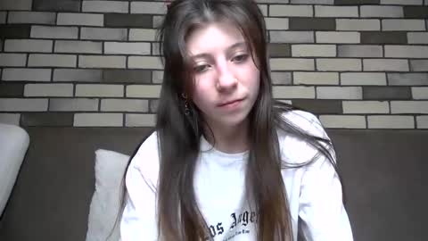 Snapshot of girl_cute007 chatting on 13, 5, 2026 girl_cute007 online show from 13, 5, 2026