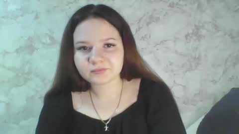 girl_cute07 online show from 13, 3, 2026