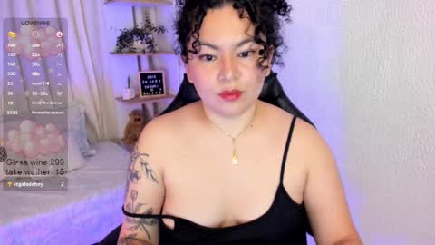 girl_inline online show from 22, 2, 2025