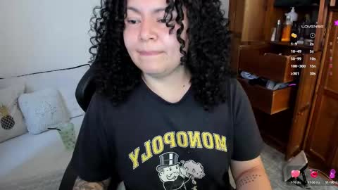 girl_inline online show from 1, 3, 2025