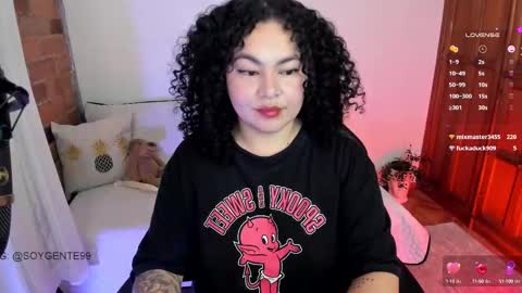 girl_inline online show from 3, 3, 2025