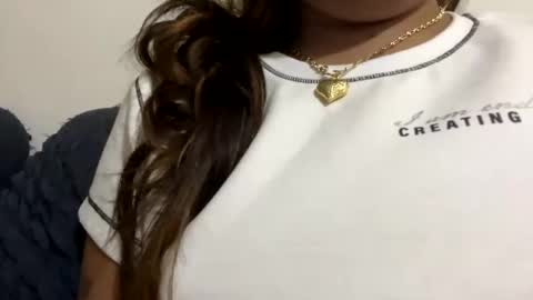 Snapshot of girl_kylax chatting on 19, 10, 2025 ilove play tab and dirty online show from 19, 10, 2025