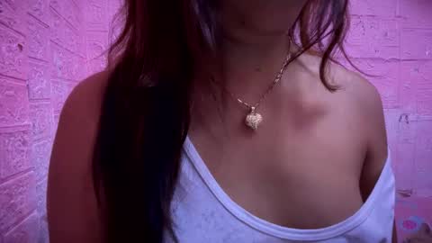 Snapshot of girl_kylax chatting on 23, 10, 2025 ilove play tab and dirty online show from 23, 10, 2025