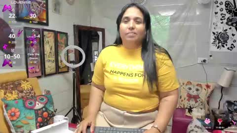 Snapshot of girl_luna_ chatting on 27, 9, 2025 girl_luna_ online show from 27, 9, 2025