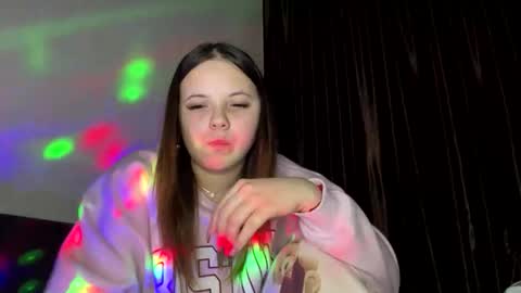 girl_shy07 online show from 14, 1, 2026