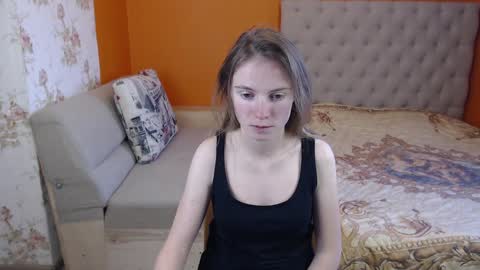 Snapshot of girl_summer97 chatting on 17, 12, 2024 Katia online show from 17, 12, 2024