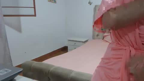 Victoria online show from 5, 11, 2025